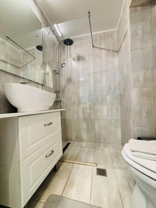 Ultracentral Lovely Place -Your Home Away From Home บูคาเรสต์ ภายนอก รูปภาพ
